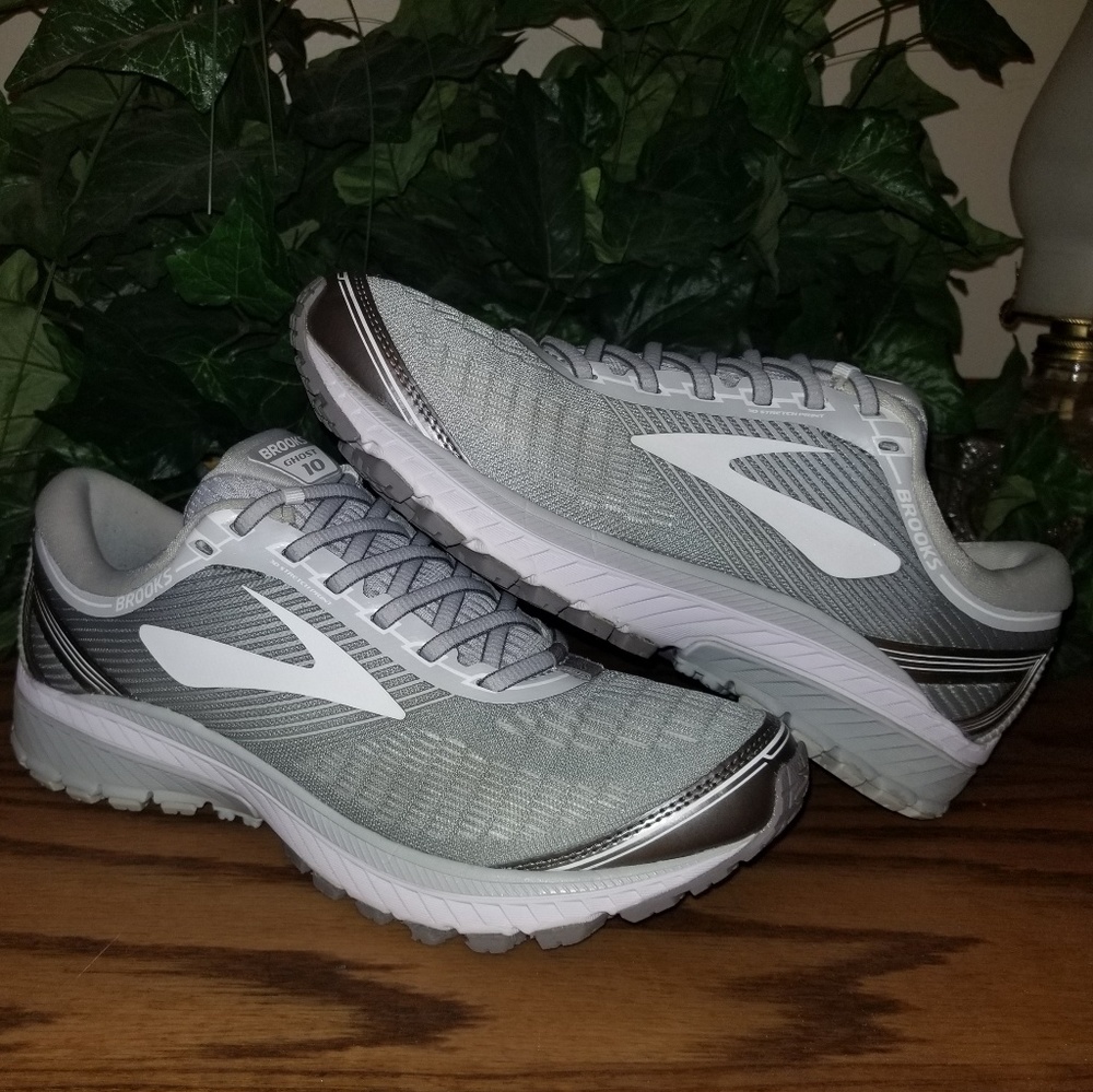 BROOKS GHOST 10 SZ 9